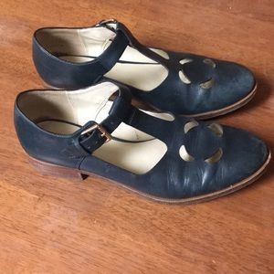 Clark’s T-strap Mary Janes in Dark Teal